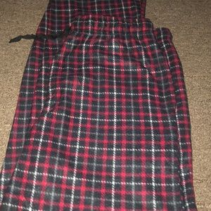 Men pajamas size large , not been worn. No flaws